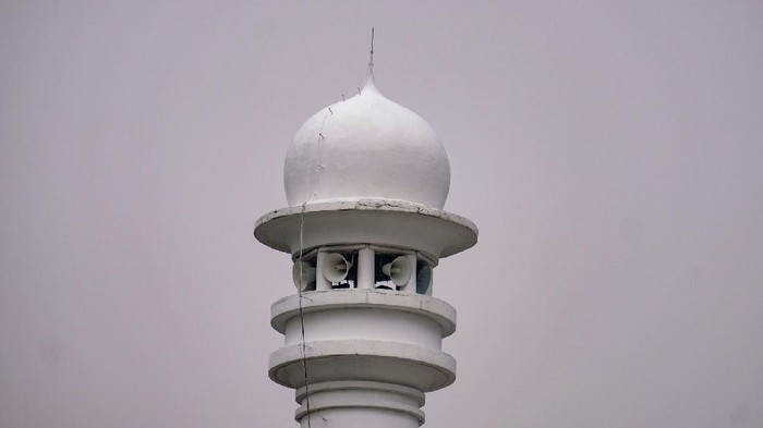Pengeras Suara dalam diskursus fikih Islam: Telaah pemikiran Syekh Utsaimin tentang penggunaan TOA saat salat